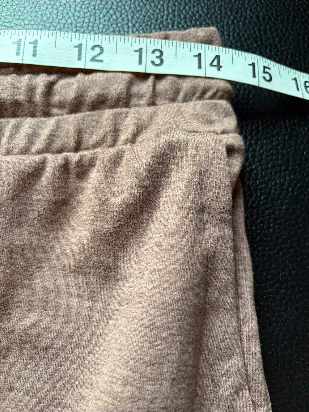 Vuori Halo Essential Wideleg Pant Sable Heather Womens Pockets DreamKnit M NEW - Picture 11 of 13